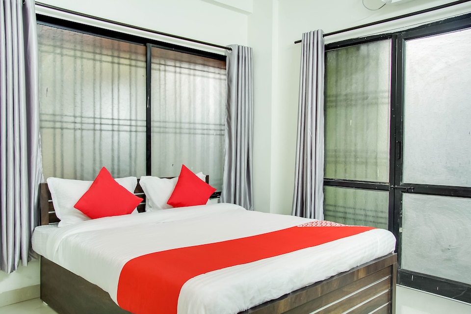 OYO 63809 Ketan Service Apartment , Manish Nagar Besa, Nagpur