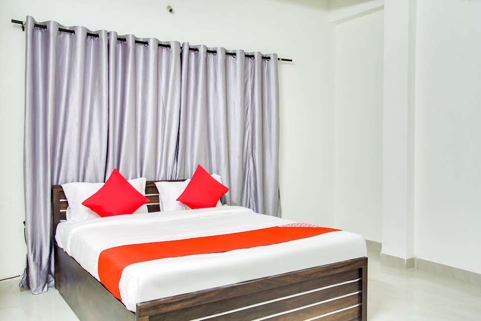 OYO 63809 Ketan Service Apartment , Manish Nagar Besa, Nagpur