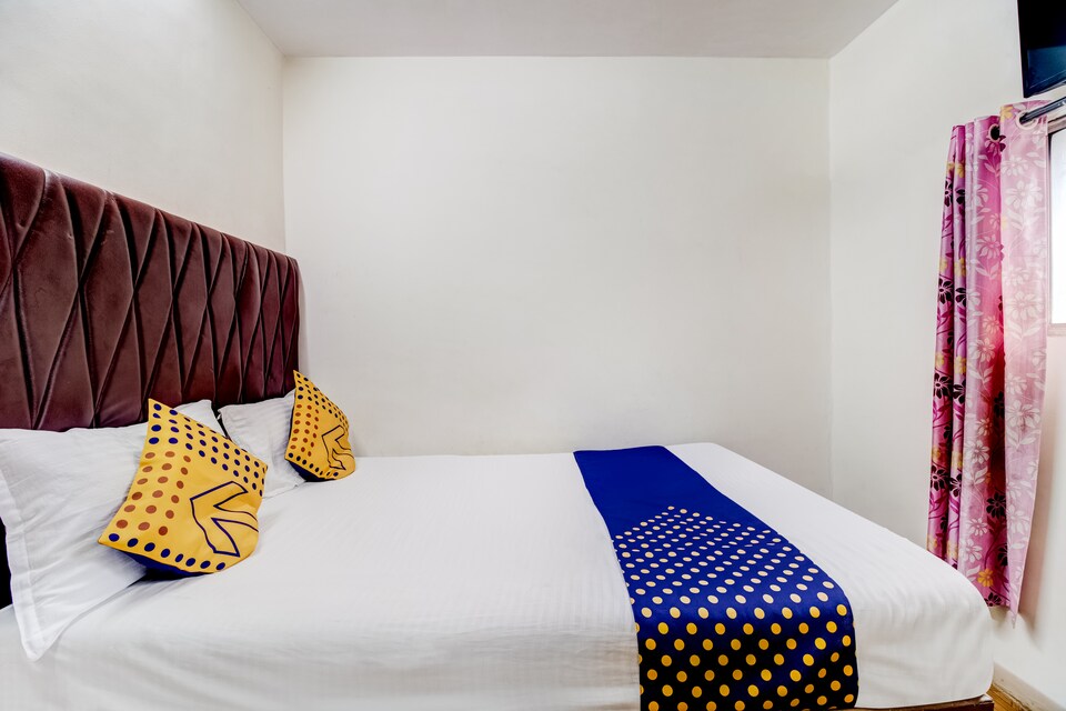 Live on MUM2766, Mumbai International Airport, Mumbai