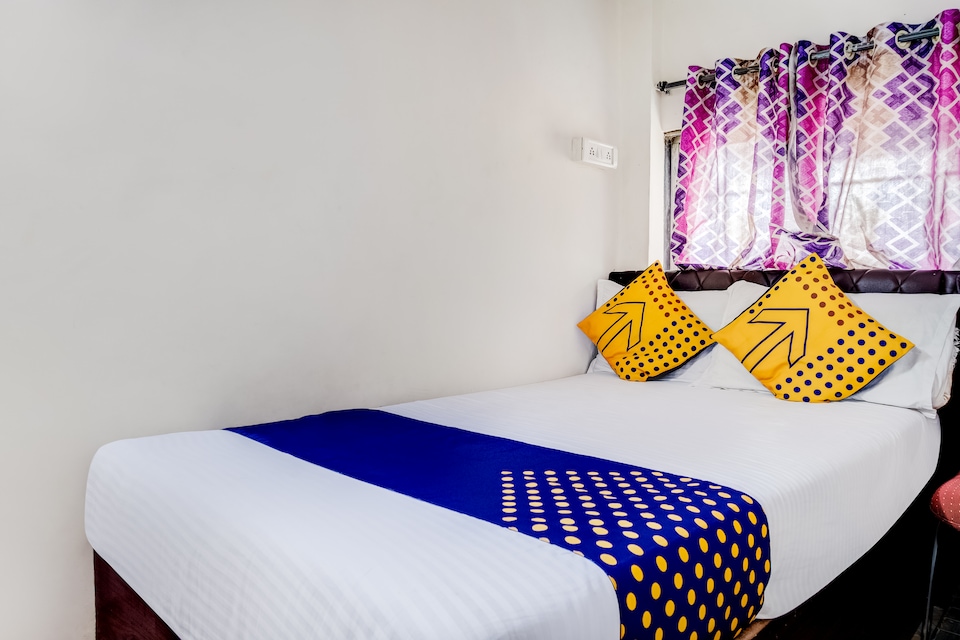 Live on MUM2766, Mumbai International Airport, Mumbai