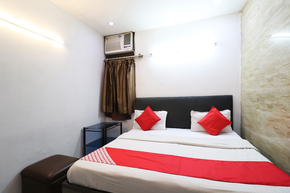 OYO 63837 Ambica Inn, South Delhi East, Delhi