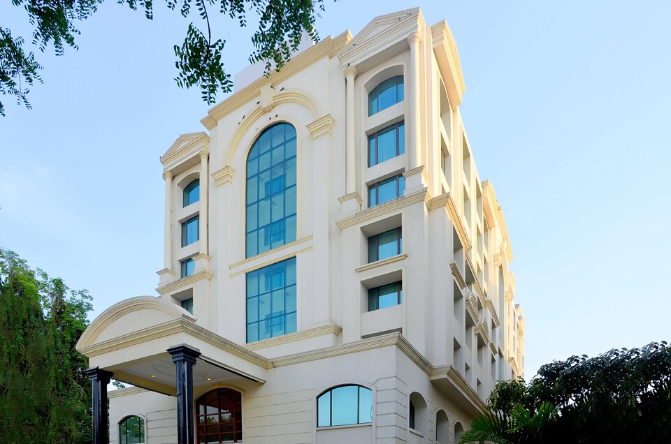 OYO 5168 Hotel India Awadh, Hazratganj Lucknow, Lucknow