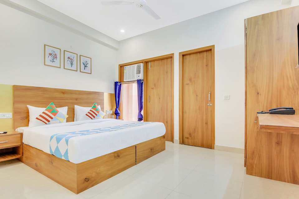 OYO Home 63853 The Vegas Near Ramphal Chowk, Dwarka Delhi, Delhi