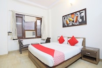 Hotel O Mominpur Guest House