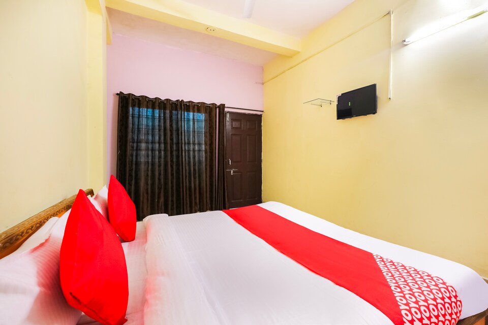 OYO 63866 Shubham Garden, Ayudha Bypass, Bhopal
