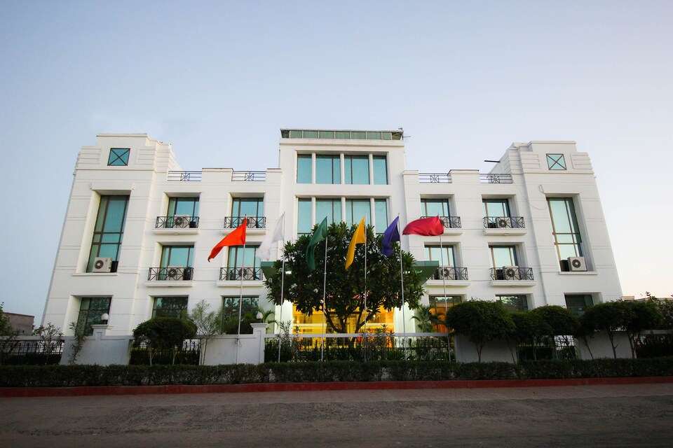 OYO 5170 near Railway Station, Gandhidham, Gandhidham