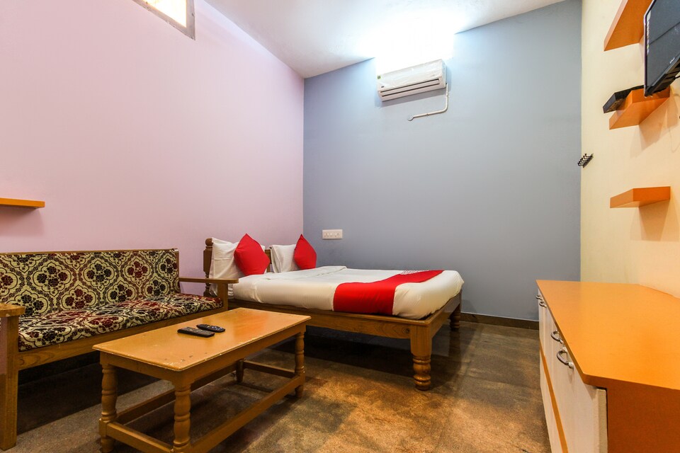 OYO 63879 Pmr Manikandan Hotel, Cumbum, Cumbum