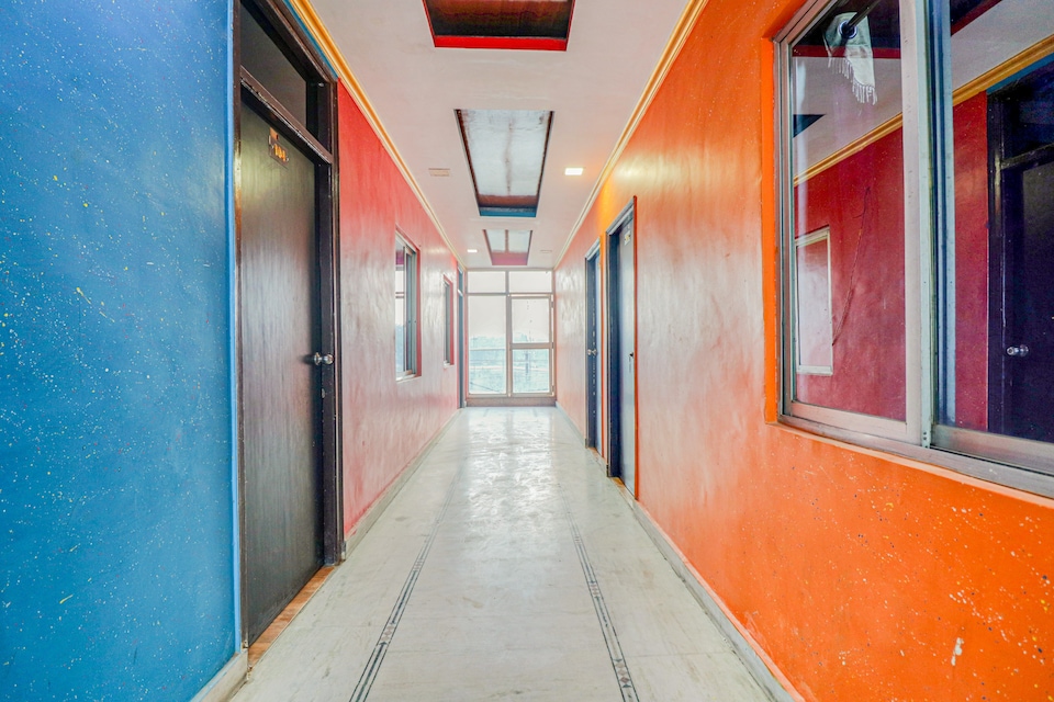 Flagship 63882 Renuka Palace, Mirzapur, Mirzapur