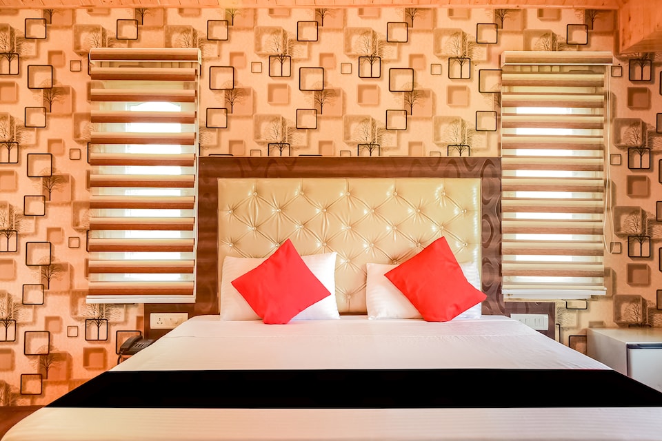 Capital O 63908 Hotel Pearl Continental, Nishat Srinagar, Srinagar