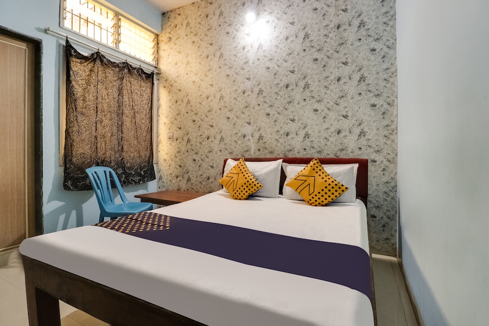 SPOT ON Hotel Kamla Shri, Harda, Harda