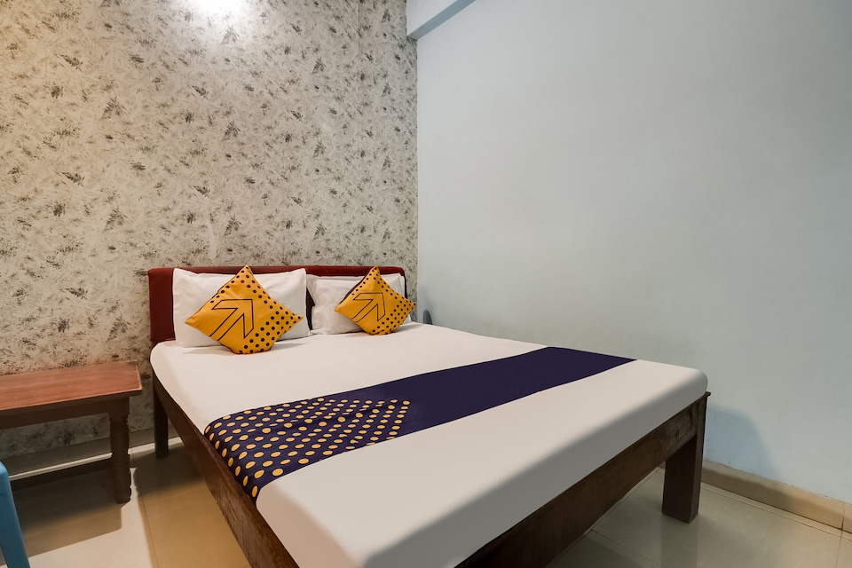 SPOT ON Hotel Kamla Shri, Harda, Harda