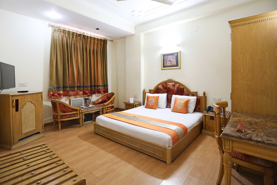 OYO 5180 Hotel Sunstar Residency, Karol Bagh Delhi, Delhi