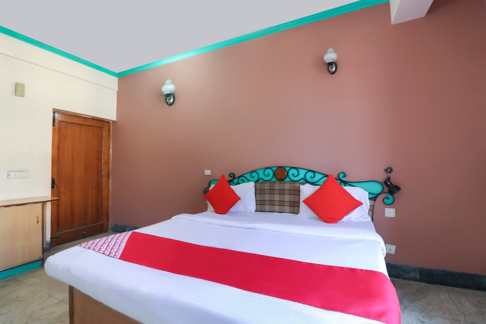 OYO 64021 City Center Guest House, Hamirpur city, Hamirpur