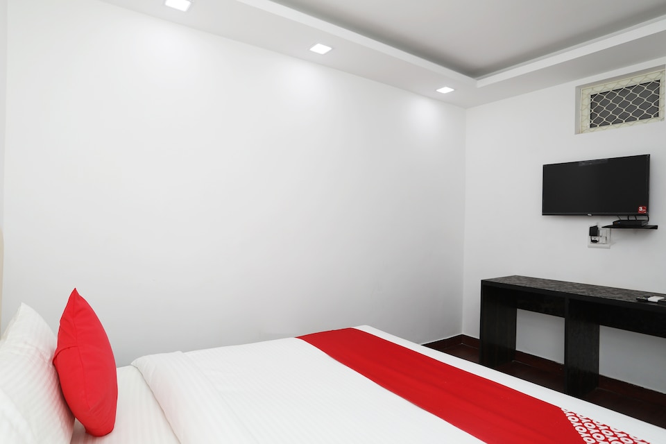 OYO Flagship 64023 Red Apple Home, Greater Kailash Delhi, Delhi