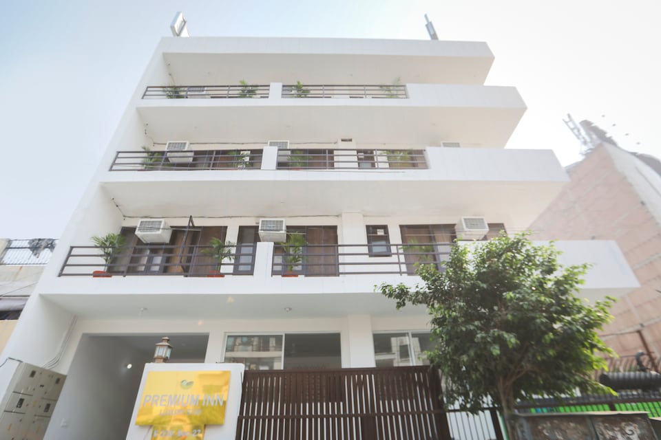OYO Townhouse 64035 Noida Grand, Noida City, Noida