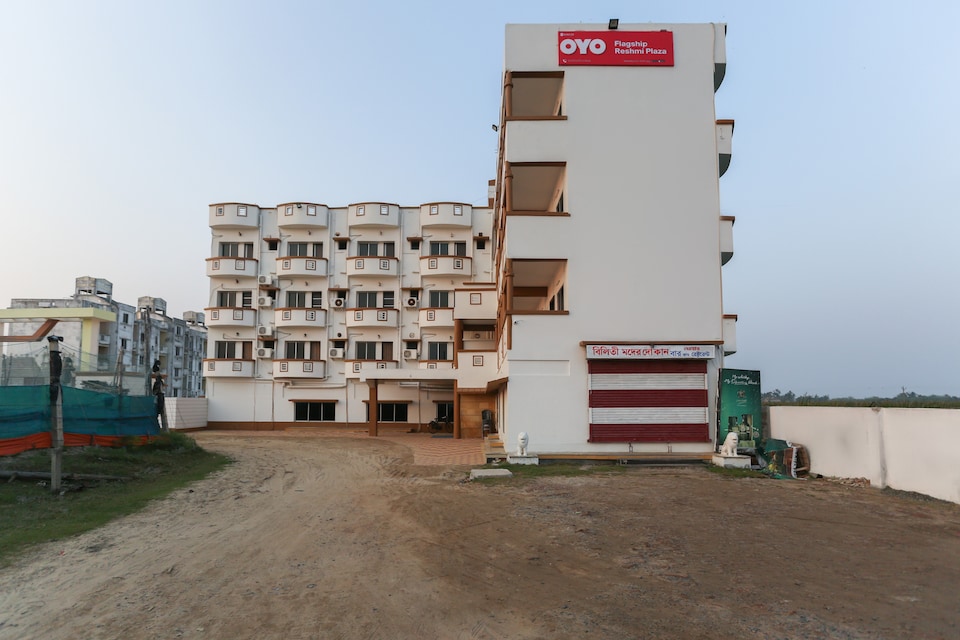 OYO Flagship 64039 Reshmi Plaza, Mandarmoni, Mandarmoni