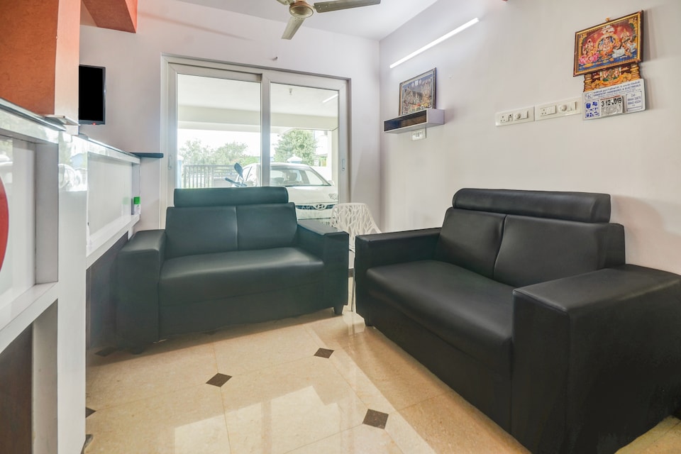 OYO 64056 Ruthira Inn, Avinashi Road Coimbatore, Coimbatore