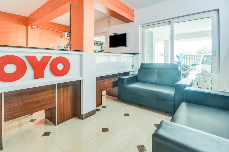 OYO 64056 Ruthira Inn, Avinashi Road Coimbatore, Coimbatore