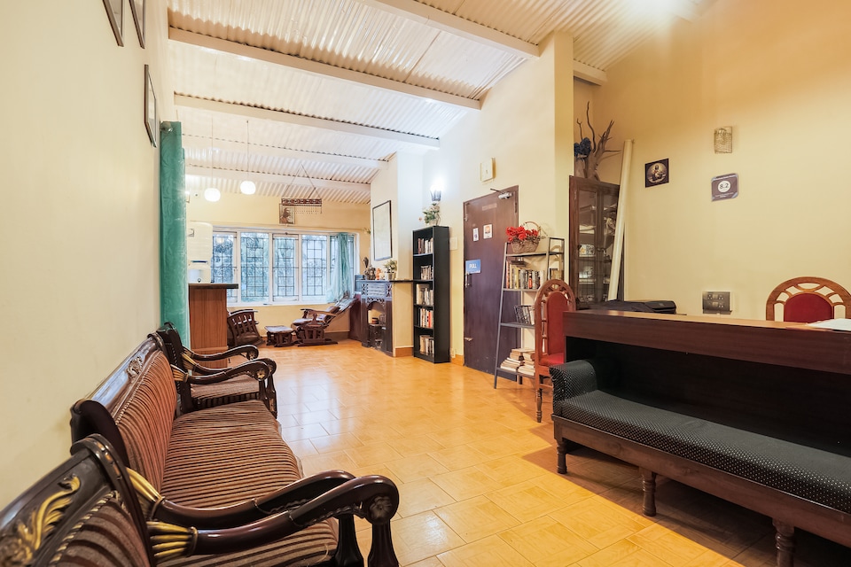 OYO 64057 Reflections Guest House, Charing Cross Ooty, Ooty