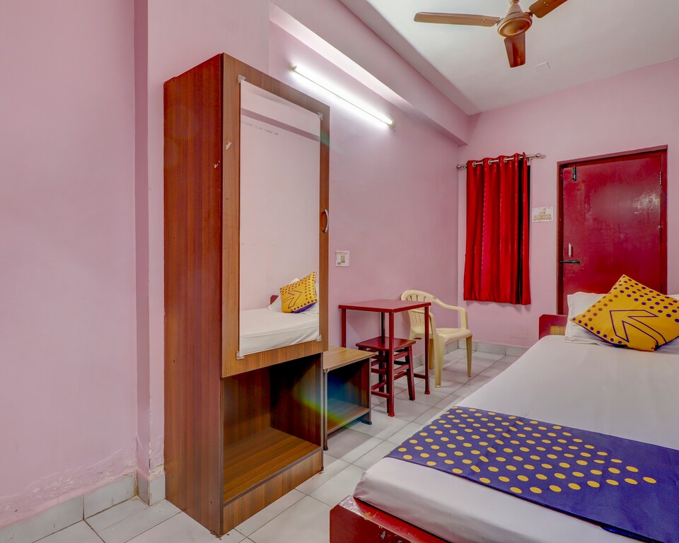 SPOT ON 64058 Manees Lodge, Mettupalayam, Mettupalayam