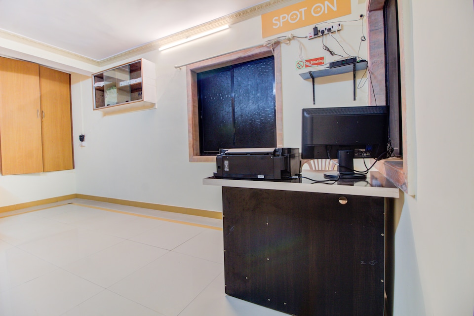SPOT ON 64071 Lalaji Niwas , Panchgani, Mahabaleshwar