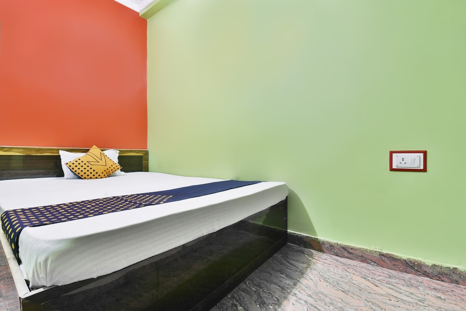 SPOT ON 64082 Bhagwat Inn, Patna Station, Patna