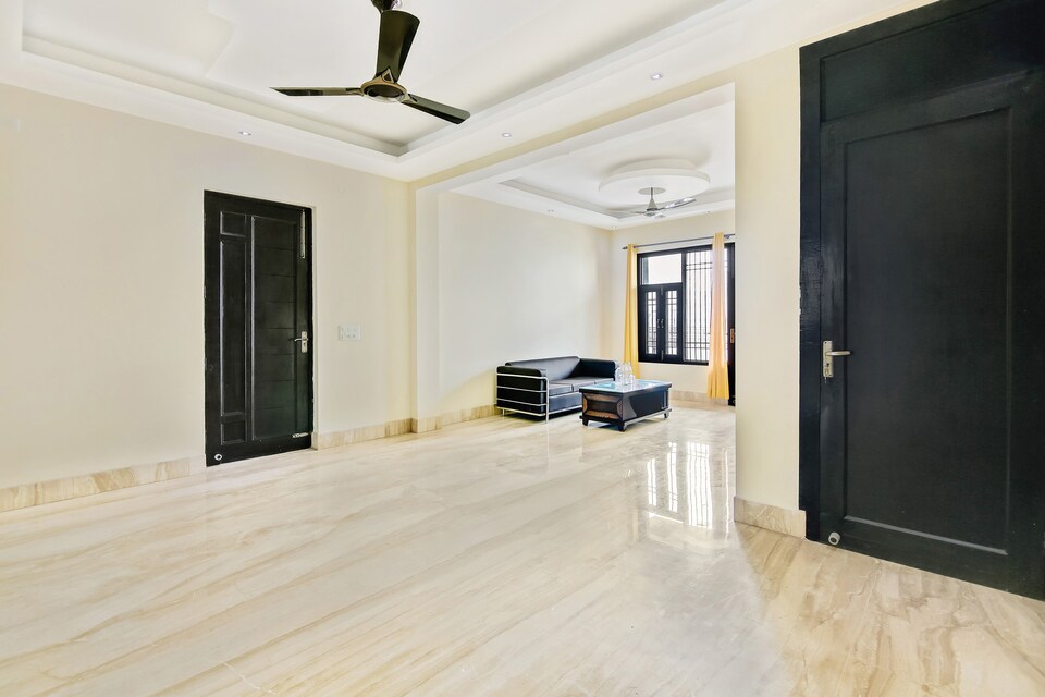 OYO Home 64088 Decent Spacious Sector 38, Medanta, Gurgaon
