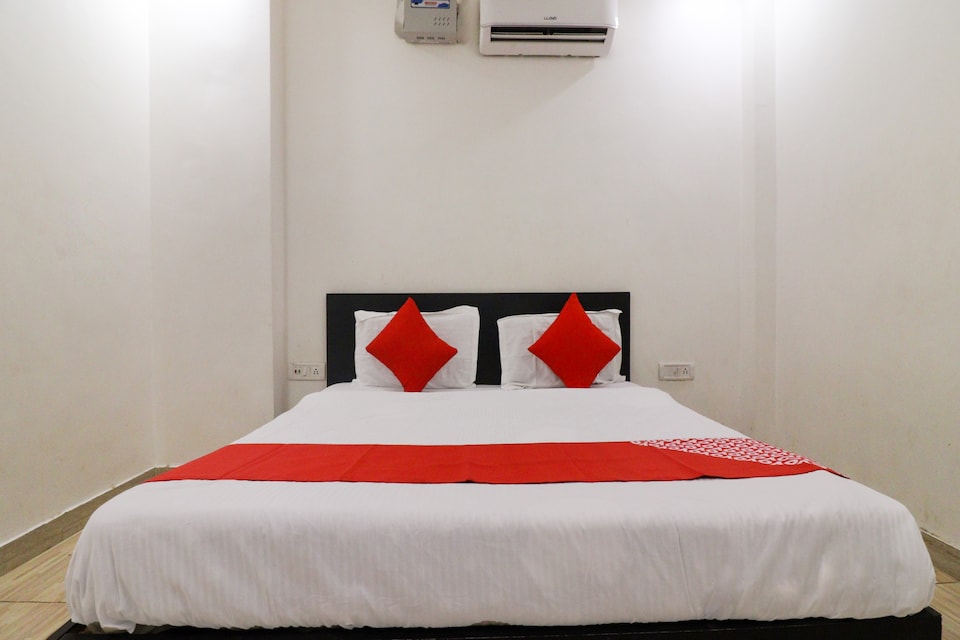 OYO 64104 Sofia Hotel, Hisar, Hisar