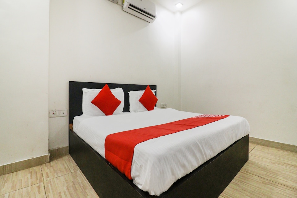 OYO 64104 Sofia Hotel, Hisar, Hisar