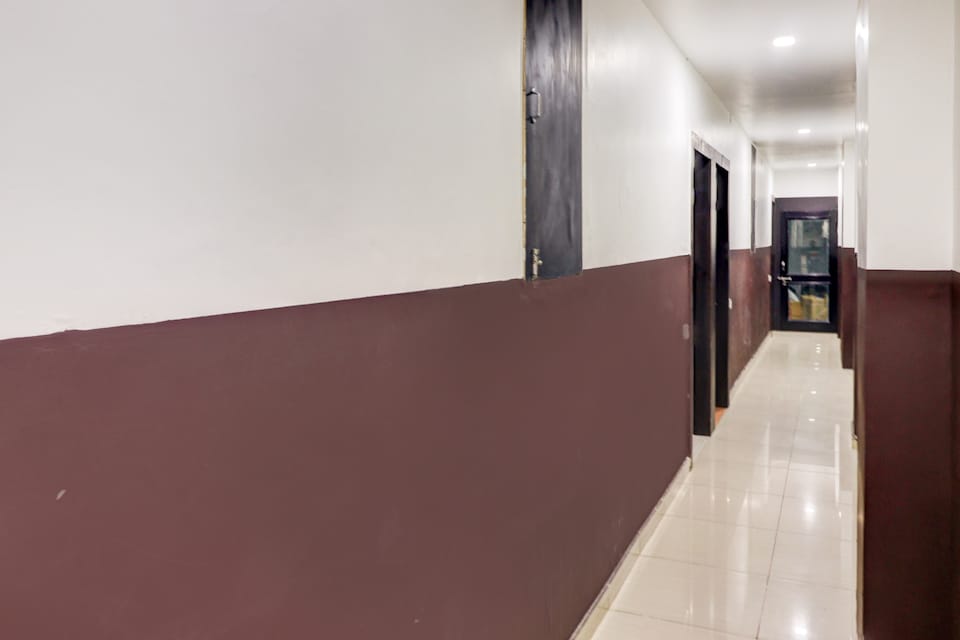 OYO 64104 Sofia Hotel, Hisar, हिसार