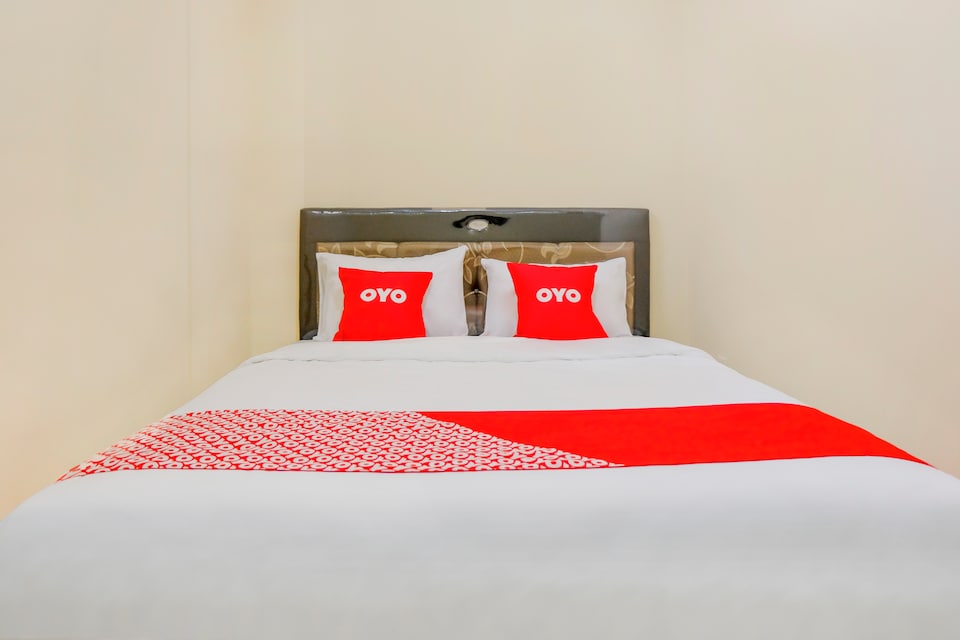 OYO 1979 Alif Family Residence , Malang Kota, Malang