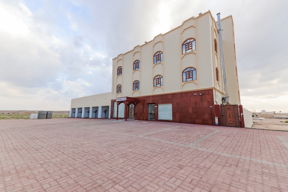 Super OYO 107 Ras Al Hadd Waves Hotel, Ras Al Hadd, Ras Al Hadd