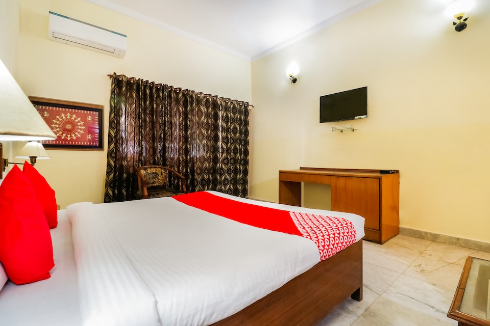 OYO 64127 Hotel Chhatarpur Regency, Chhatarpur, Chhatarpur