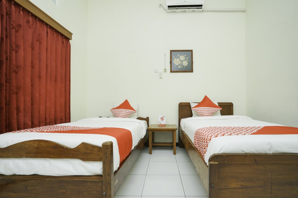 OYO 1999 Hotel Tentrem Syariah, Probolinggo, Probolinggo