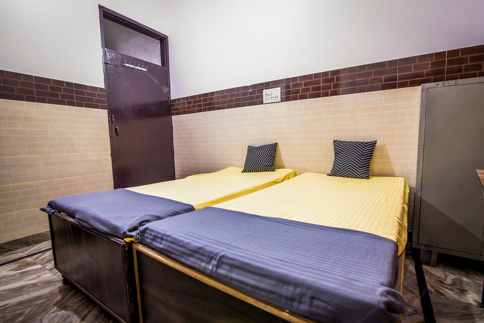 OYO LIFE NOD802 Nr JIIT sector 128, Noida City, Noida