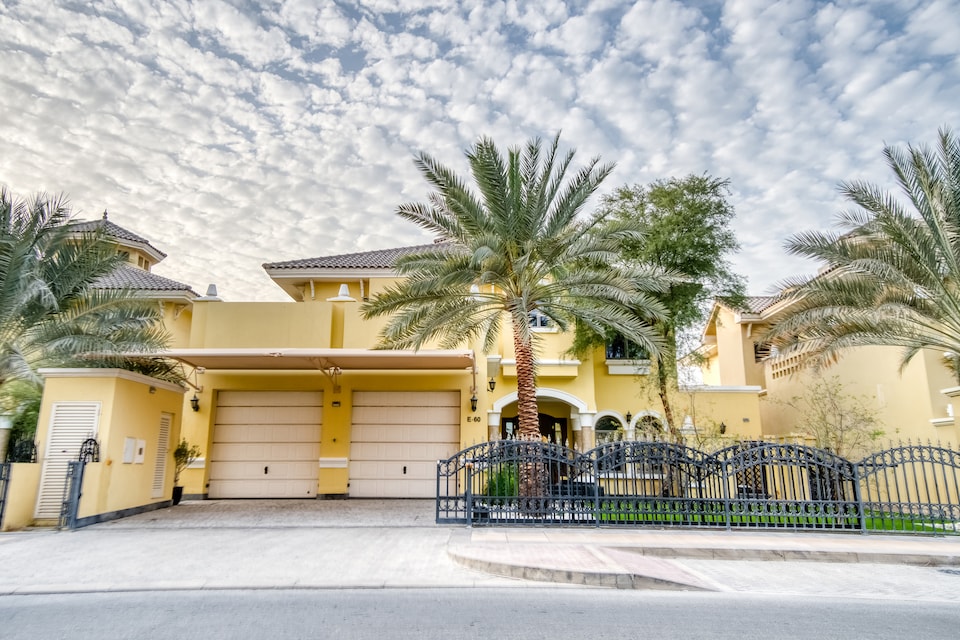 OYO 375 Home Villa E60, Palm Jumeirah Dubai, Dubai