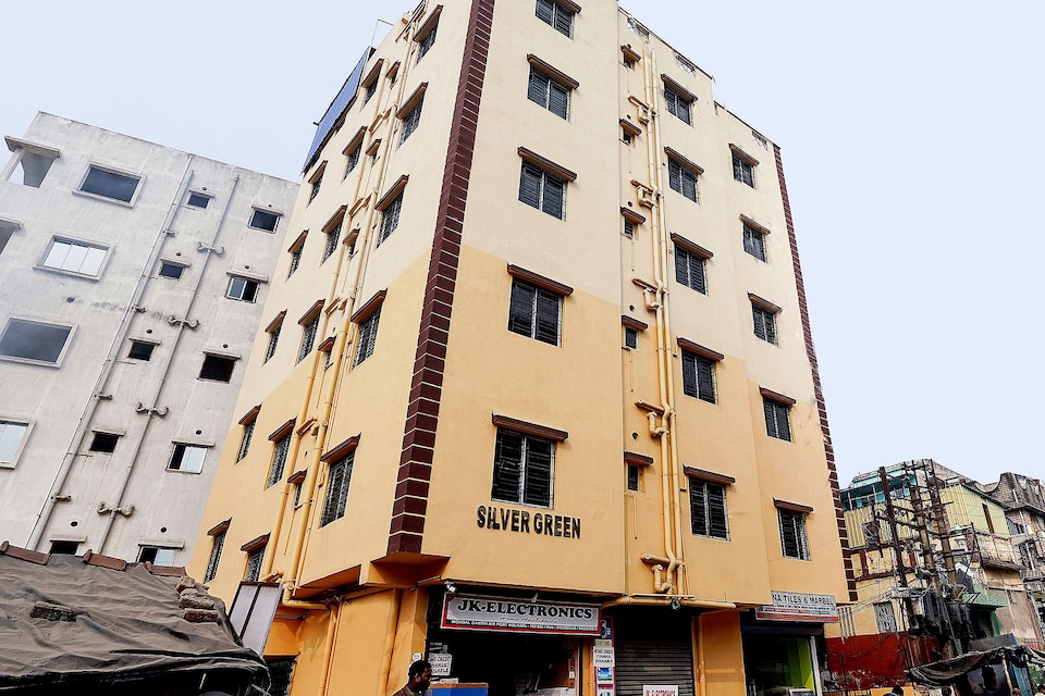 SPOT ON Silver Green, VIP Road Kolkata, Kolkata