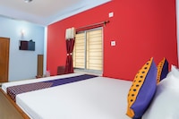 SPOT ON Silver Green