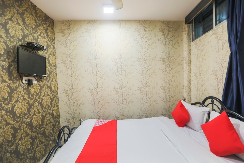 OYO 64202 Shaan Guest House, Esplanade Kolkata, Kolkata