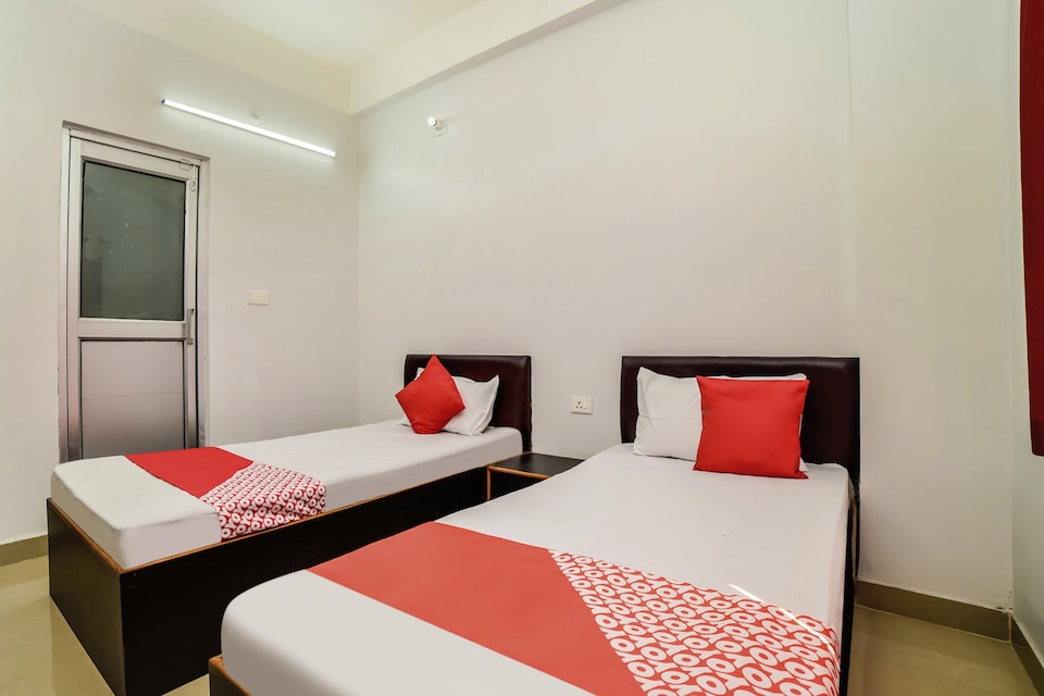 SPOT ON 64205 Subh Shanti Guest House, ISBT Guwahati, Guwahati