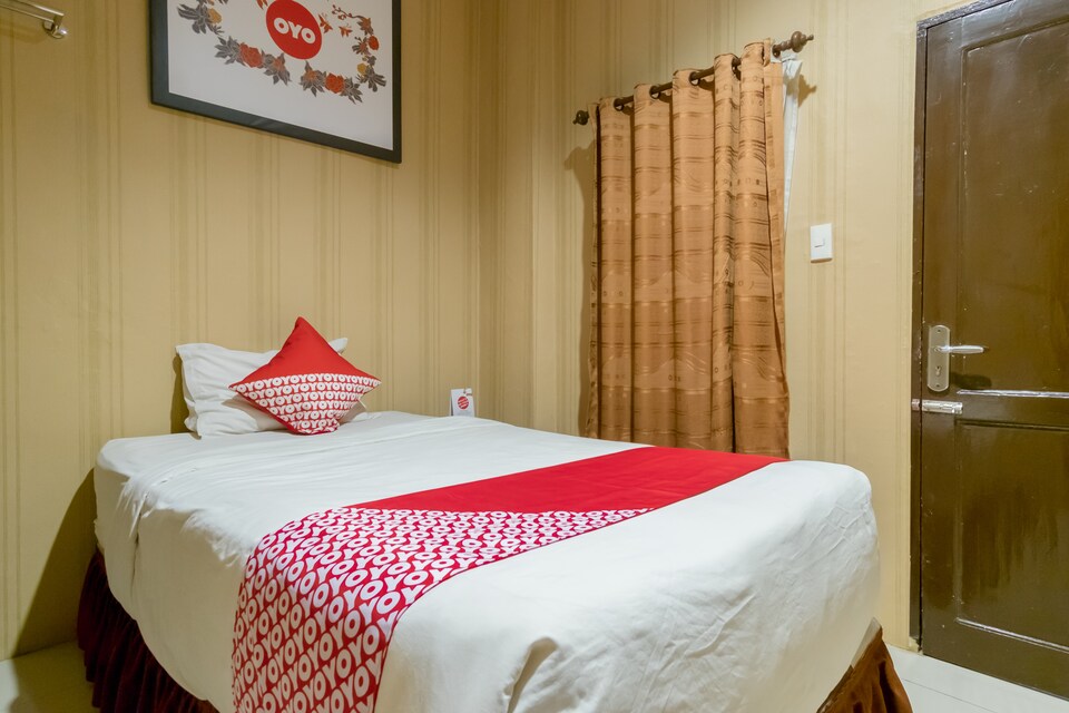 Capital O 2023 Medan Ville Hotel, Medan, Medan