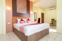 Capital O 2023 Medan Ville Hotel