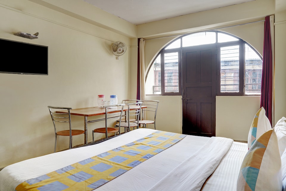 OYO Home 64238 Comfortable Family Suite Mussoorie, Clock Tower Mussoorie, Mussoorie