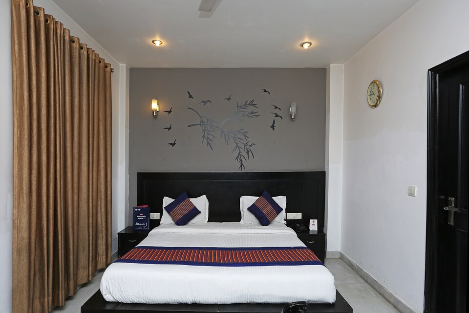 OYO 5205 Kay Nine Homes, Cyber City, Gurgaon