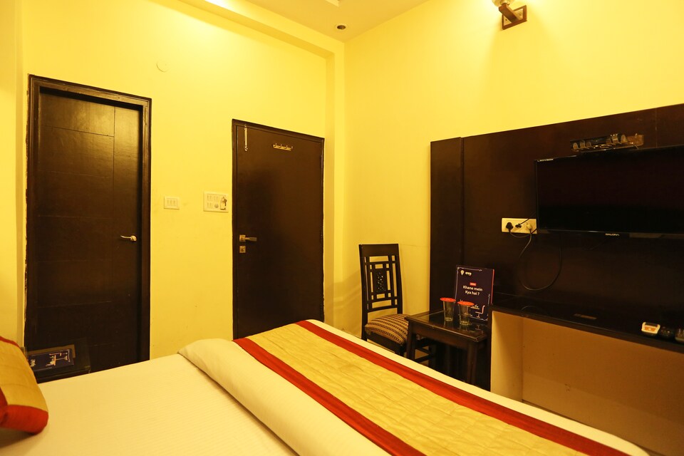 Live as DEL379, Paharganj Delhi, Delhi