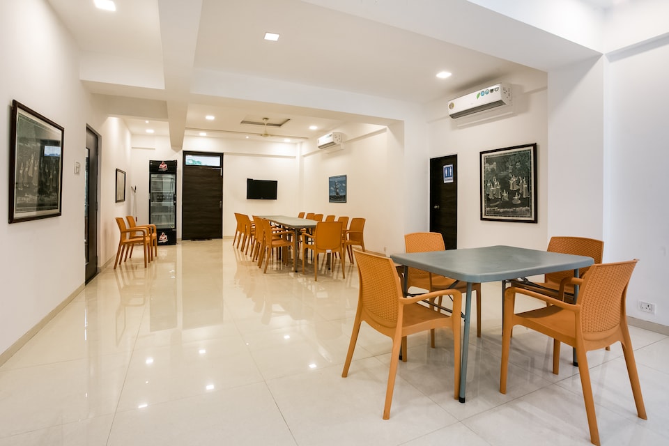 Collection O 50246 Blue Roof Sea Side, Mumbai Borivali-Vasai-Virar, Mumbai