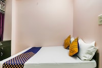  Hotel O Royal