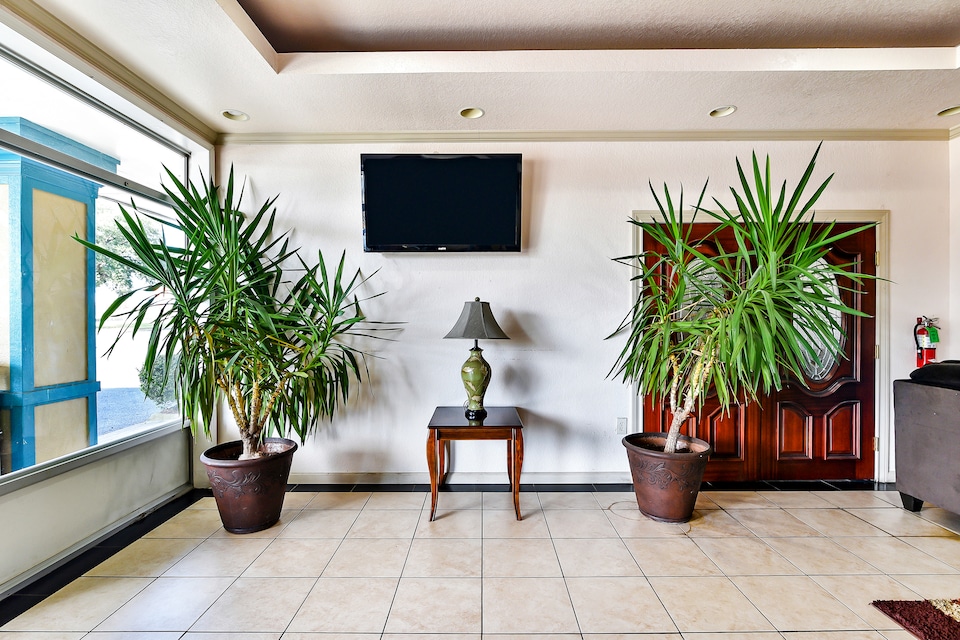 OYO Hotel Shreveport SHV I-20, C71082, Shreveport LA