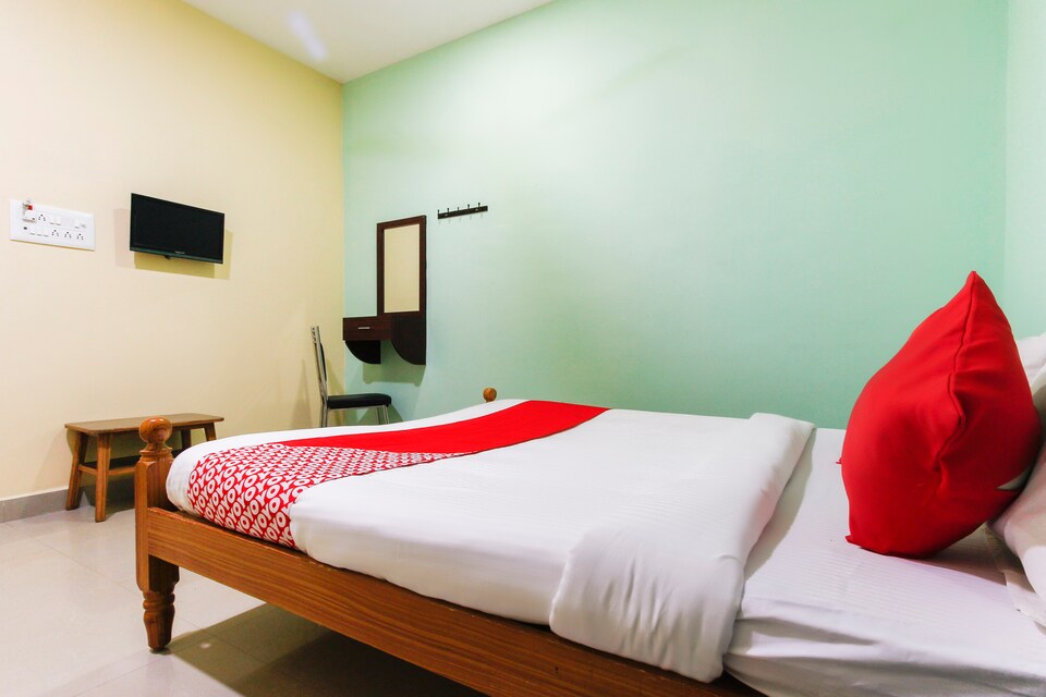 OYO 64253 Mrs Lodge, Sivagangai, Virudhunagar