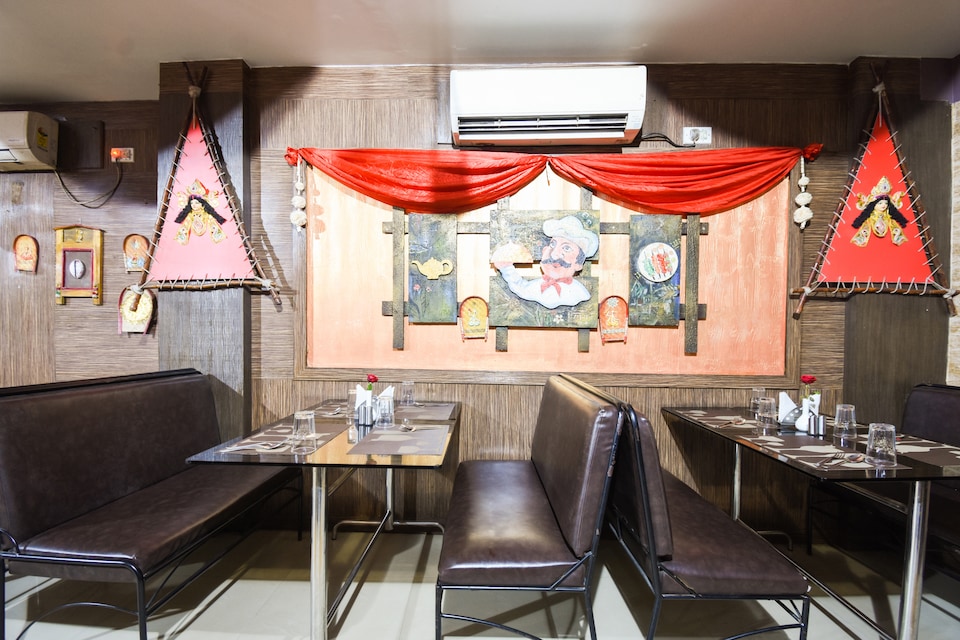 OYO 64260 Hotel Rajnandini , Barasat, Kolkata